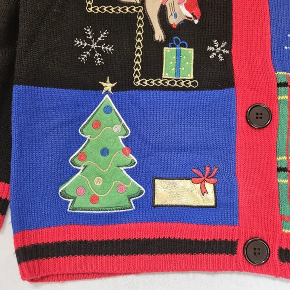 Christmas cat sweater pull-over with faux front buttons - Picture 10 of 11